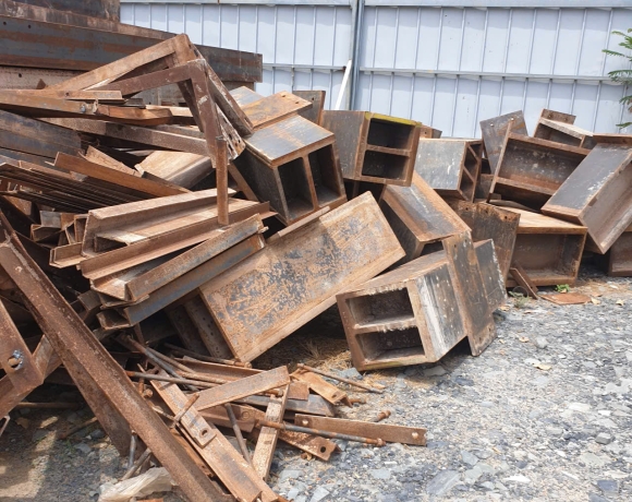 Thu mua phế liệu sắt tại xưởng cơ khí và nhà máy sản xuất