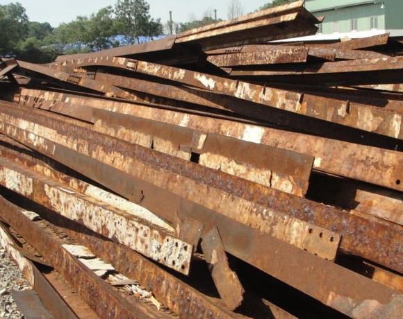 Hướng dẫn phân loại sắt phế liệu để bán được giá cao không bị trừ hao