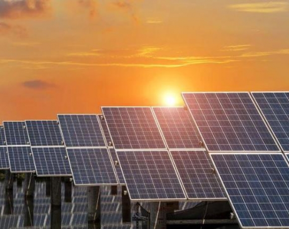 Thu Mua Tấm Pin Năng Lượng Mặt Trời: Hướng Dẫn Chi Tiết & Giá 2025