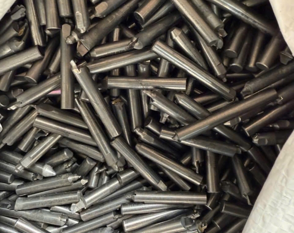 Thu Mua Hợp Kim Phế Liệu Giá Cao - Thu Mua Tận nơi 24/7