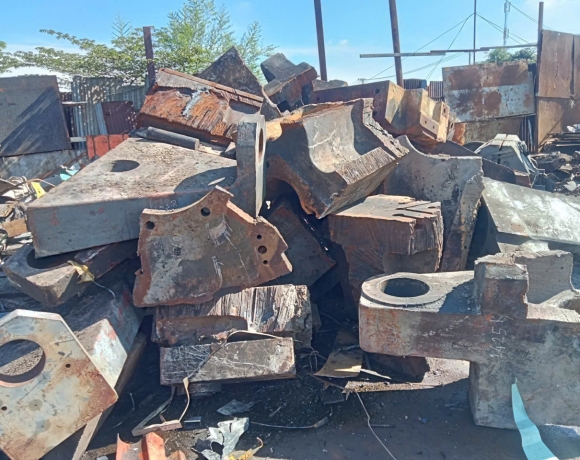 Bán phế liệu số lượng lớn: 7 điều để không bị ép giá khi cân theo tấn (TPHCM)
