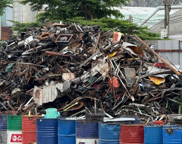 Thanh lý nhà xưởng, kho bãi tại TPHCM: thu mua phế liệu số lượng lớn, dọn sạch trong ngày