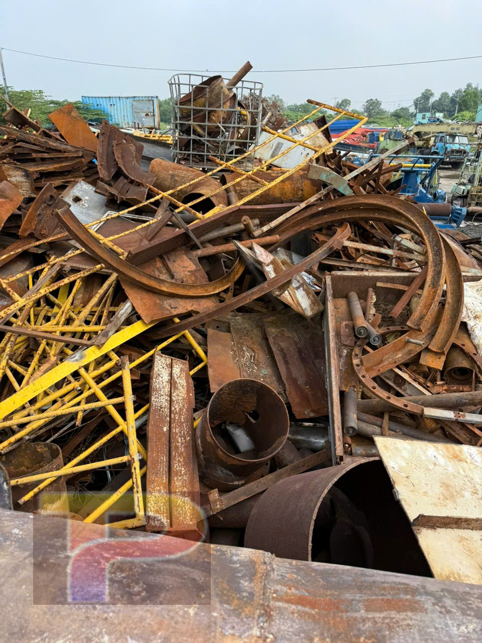 Thu mua sắt phế liệu công trình số lượng lớn giá cạnh tranh